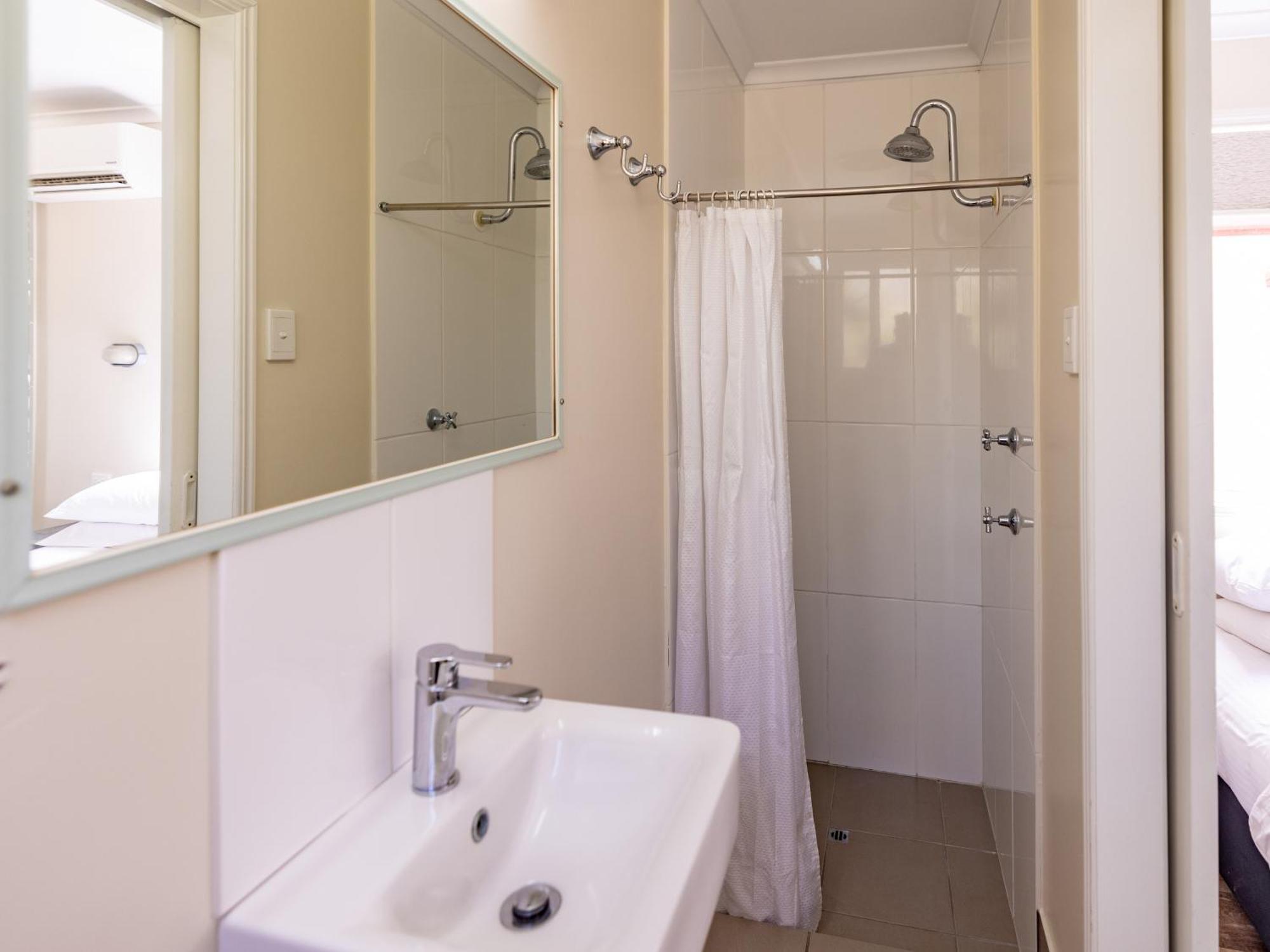 Nrma Capricorn Yeppoon Holiday Park Kinka Rom bilde