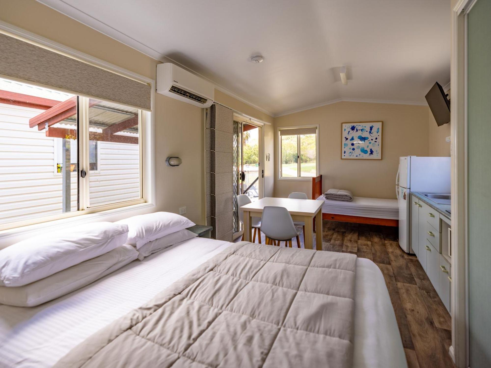 Nrma Capricorn Yeppoon Holiday Park Kinka Rom bilde